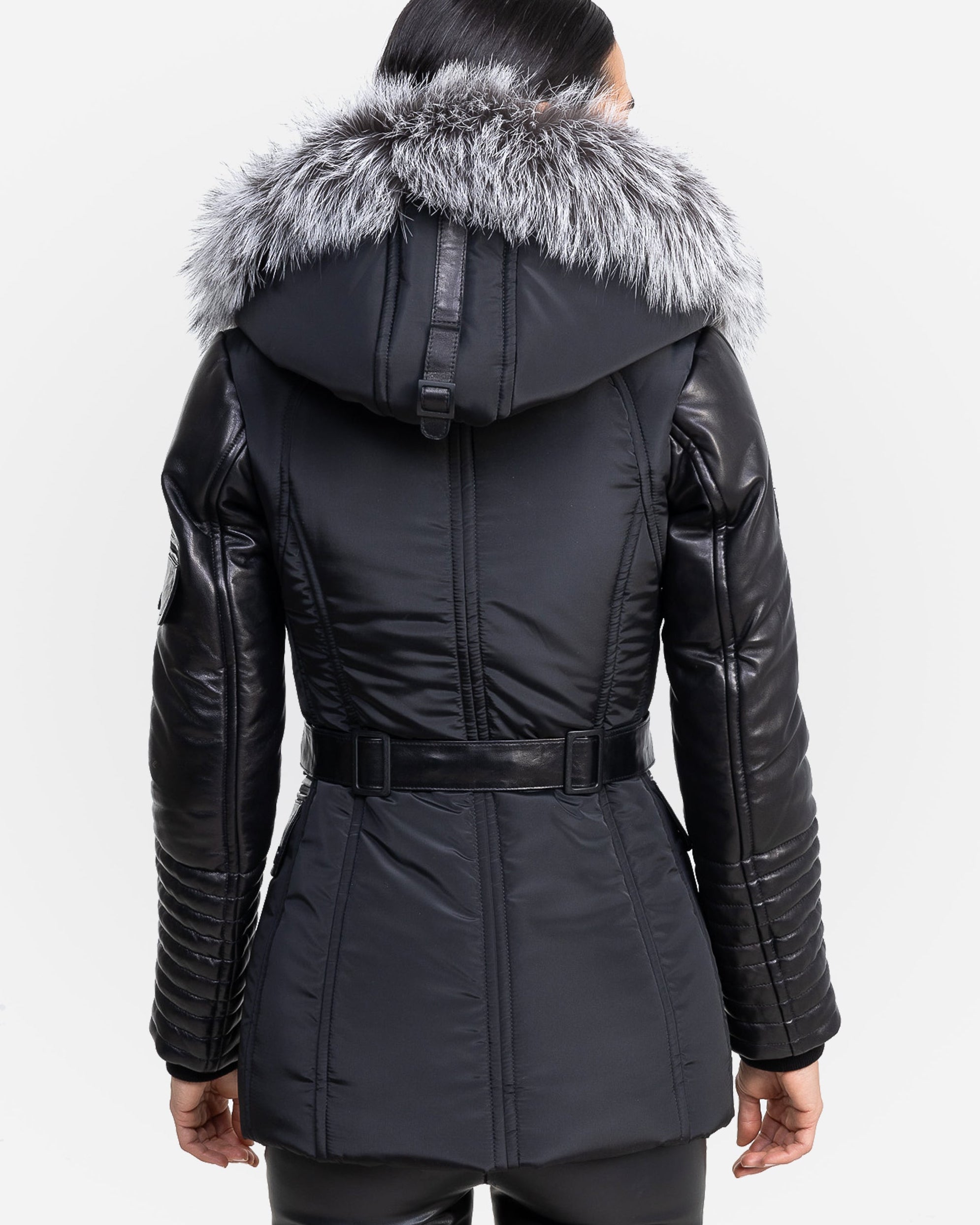 Veste à manches en cuir Kim avec fourrure de renard argenté