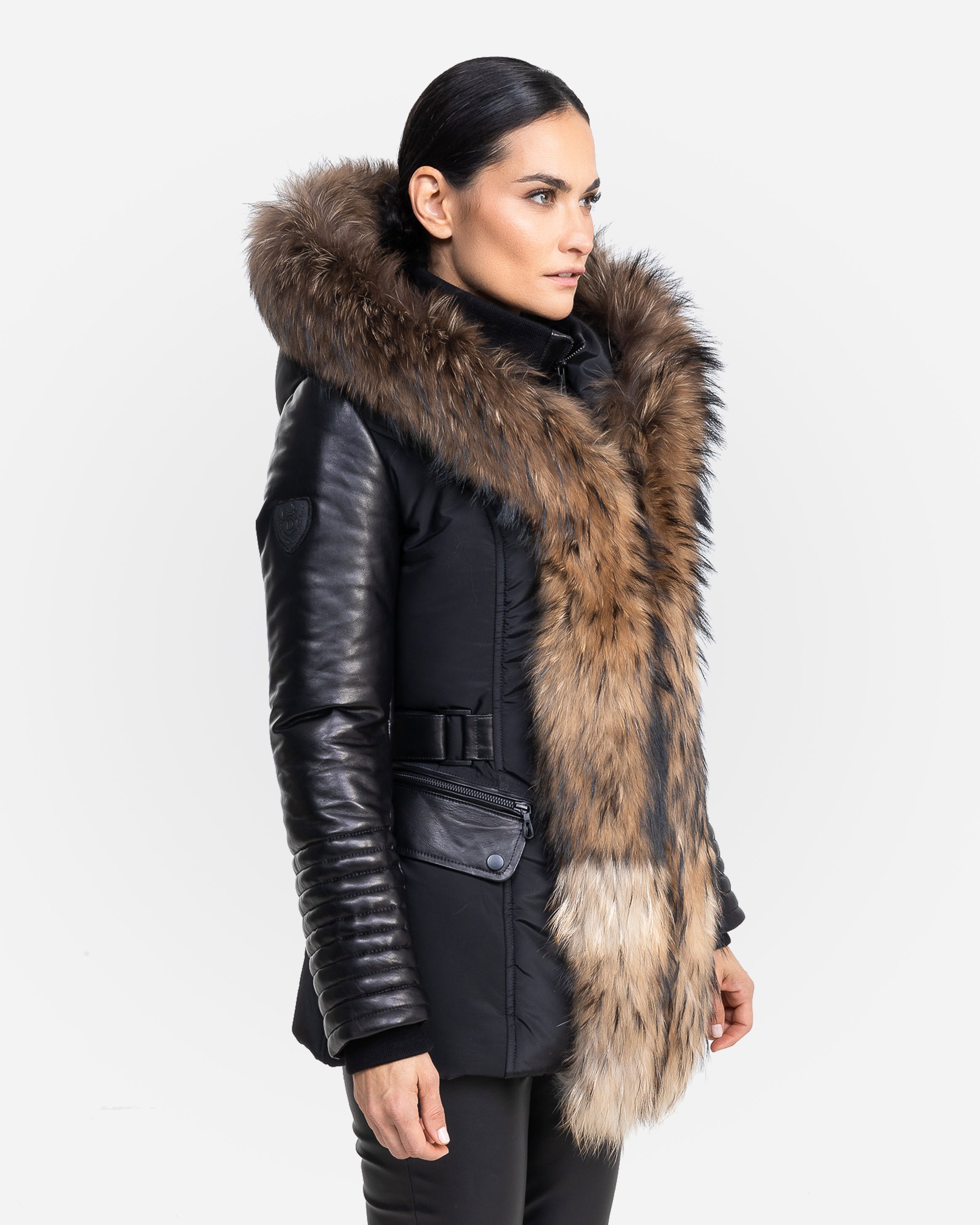 Veste Kim à manches en cuir avec fourrure naturelle