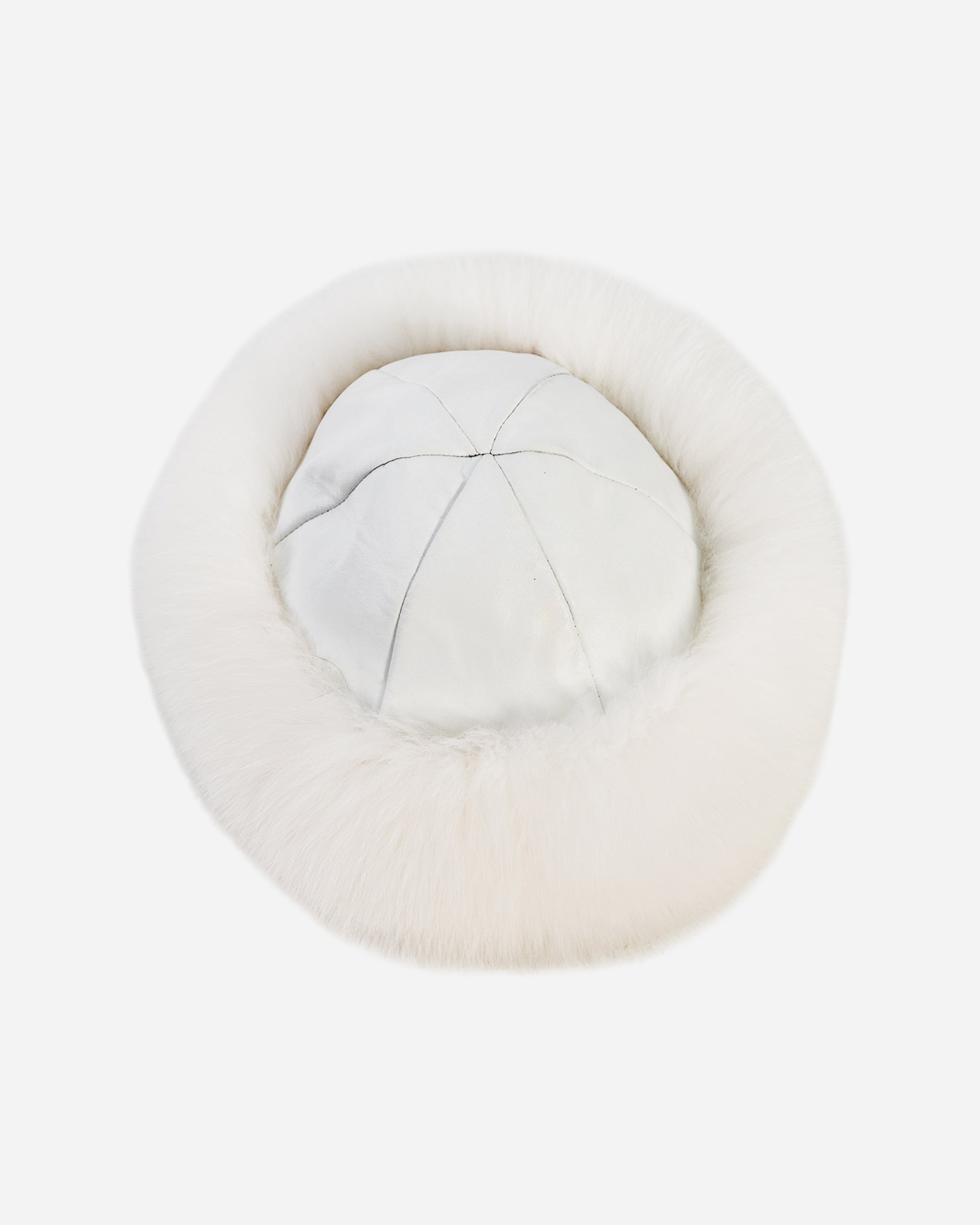 Chapeau en cuir et fourrure de renard blanc