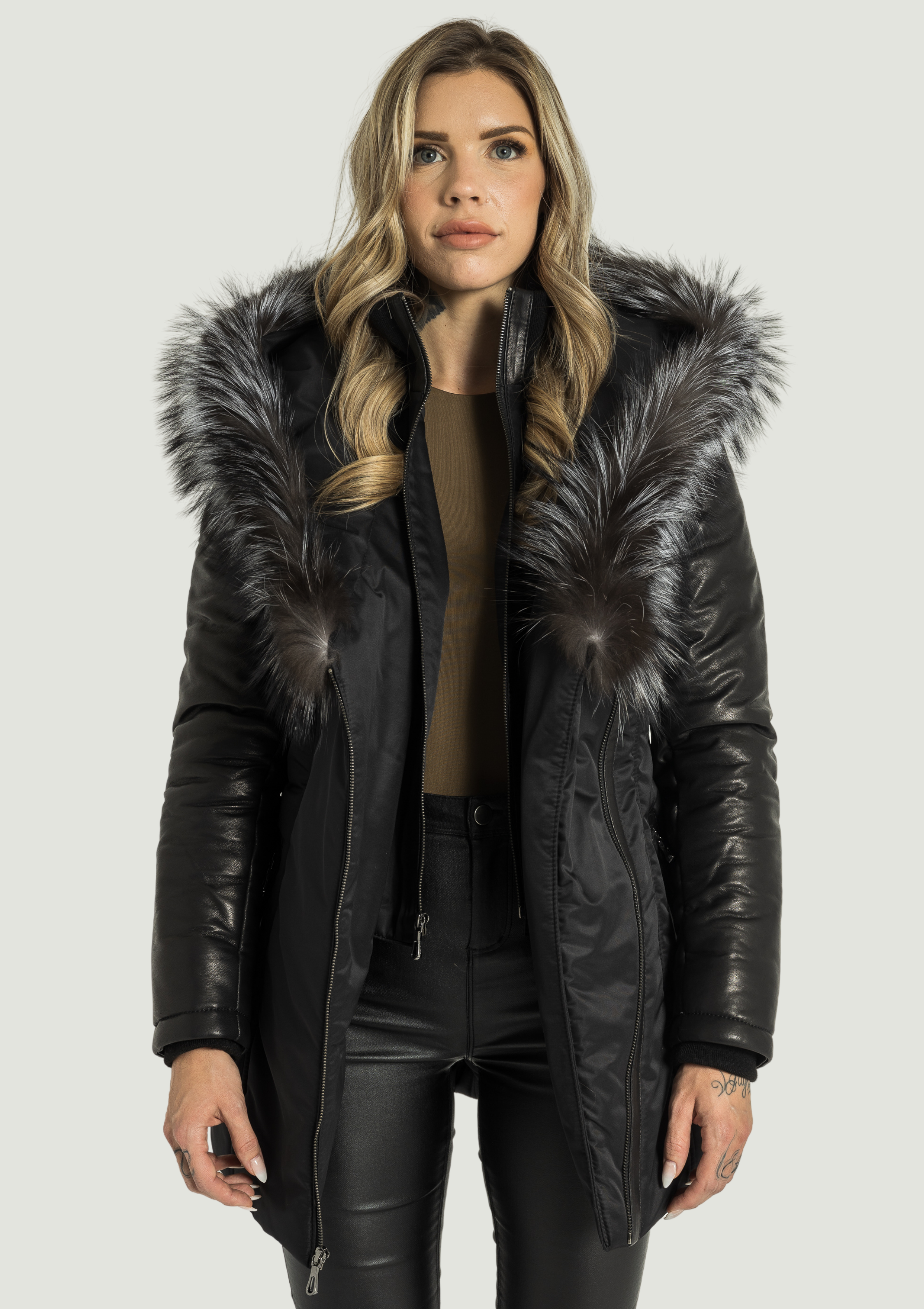 MELANIA Puffer Jacket With Leather Sleeves